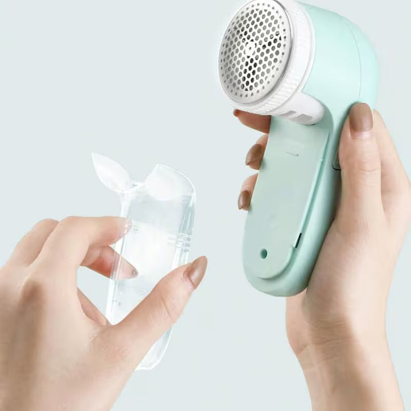 USB Rechargeable Electric Lint Remover, Portable Fabric Shaver for Sweaters, Coats, Sofas, Curtains, and Furniture, Lint and Pilling Remover